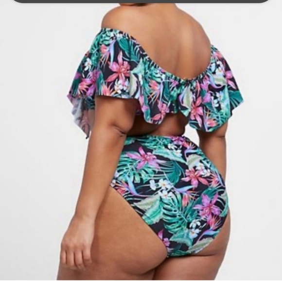 Like new!! Fashion to figure tropical bikini 3x - Picture 3 of 7